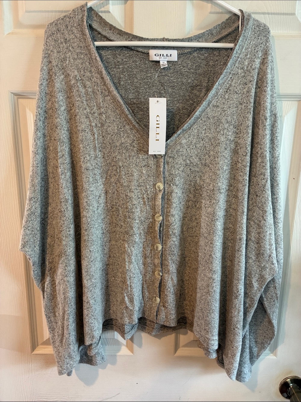 GILLI Size 2X Heather Gray Button-Front V-Neck Cardigan NWT